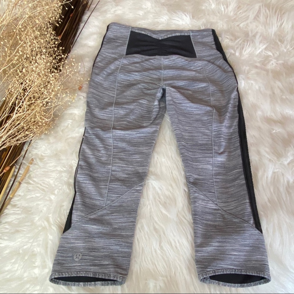 Lululemon crop leggings sports wear black grey silver
